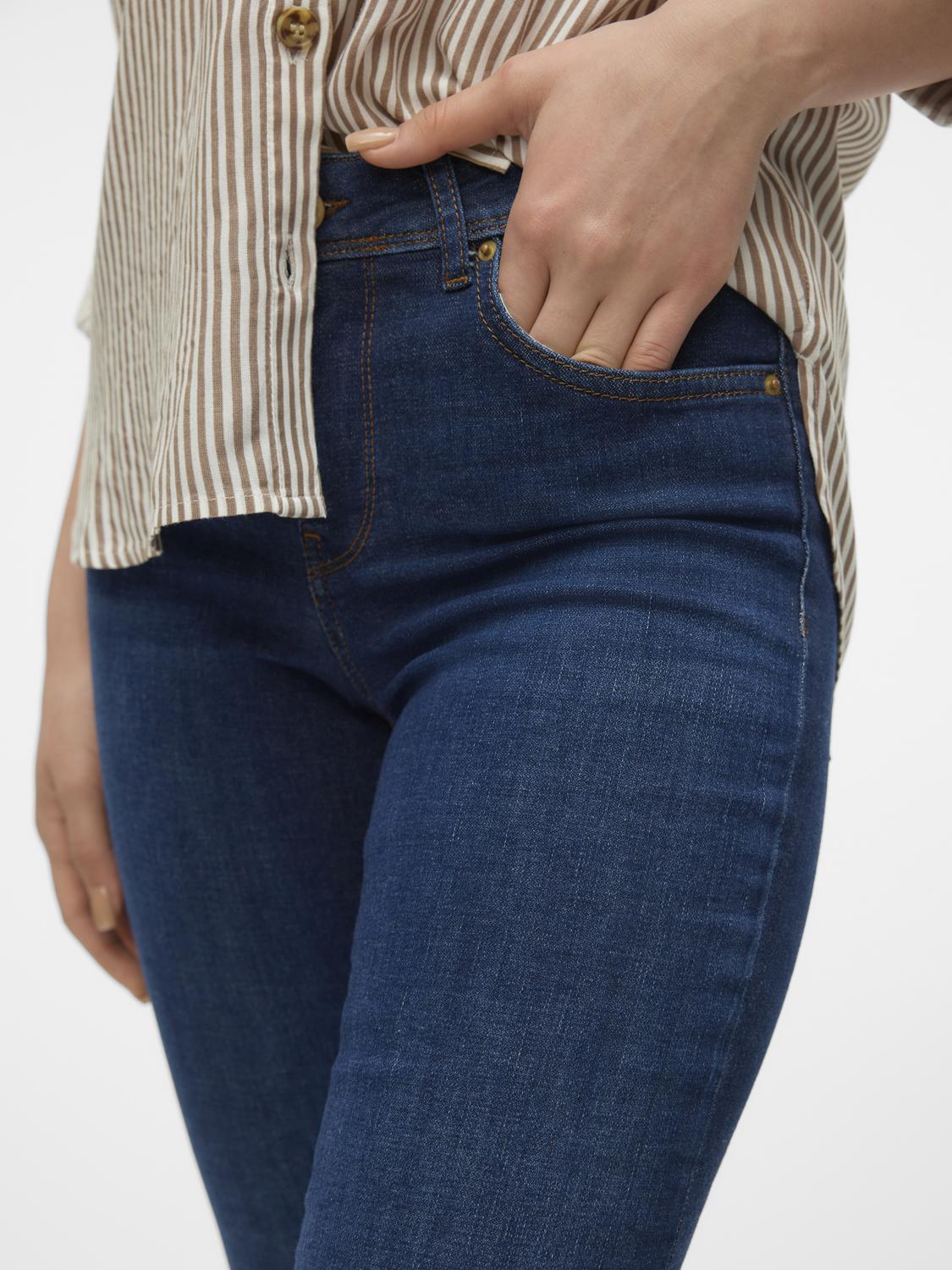 model_shot-detail